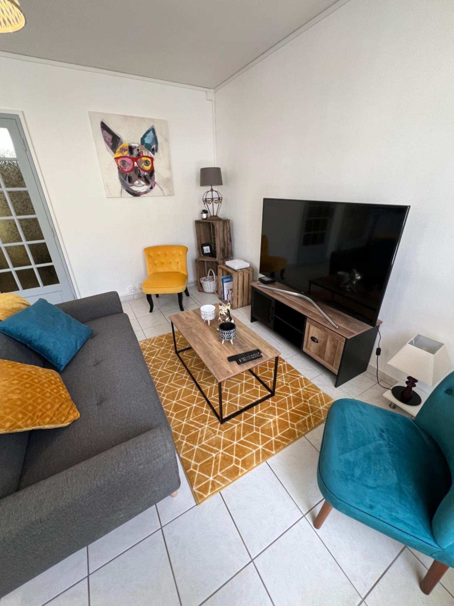Maison 3 Chambres 6 Personnes Et Garage Шатору Экстерьер фото
