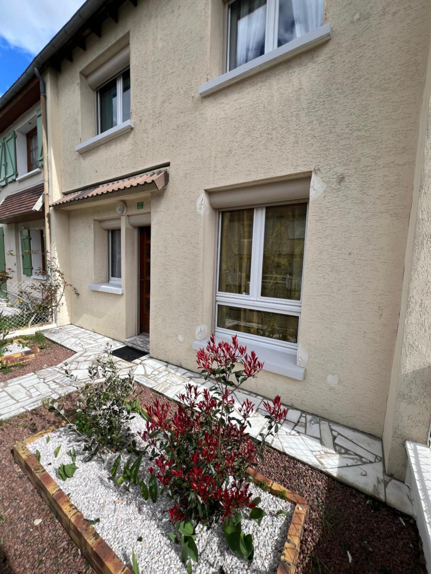 Maison 3 Chambres 6 Personnes Et Garage Шатору Экстерьер фото